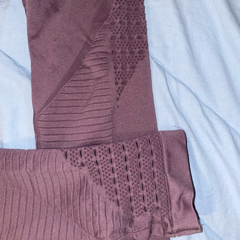 Purple Gymshark Set - Medium - Picture 2 of 7